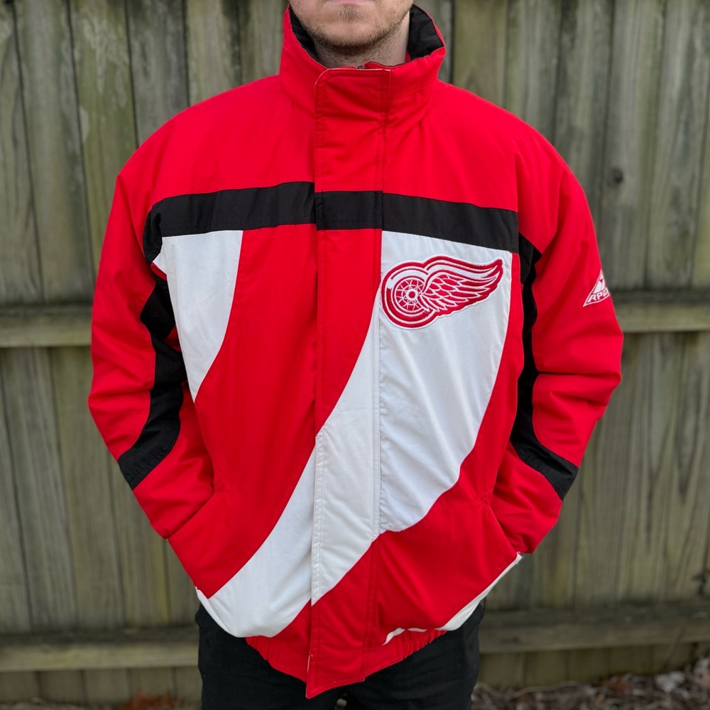 Vintage 90’s Apex NHL Detroit Redwings Limited edition Jacket